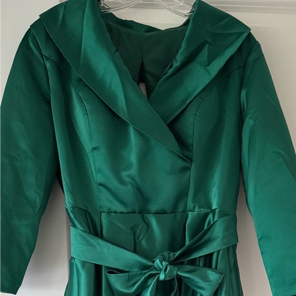 Beautiful Mother of the Bride Dress Brand New   Size 12 - Picture 3 of 5